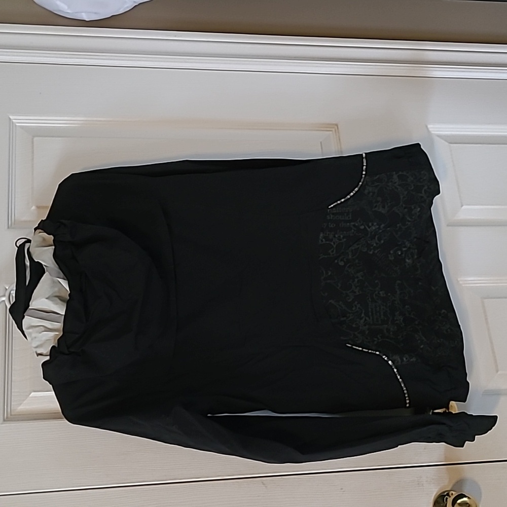 Lululemon Rain Jacket - Picture 4 of 4